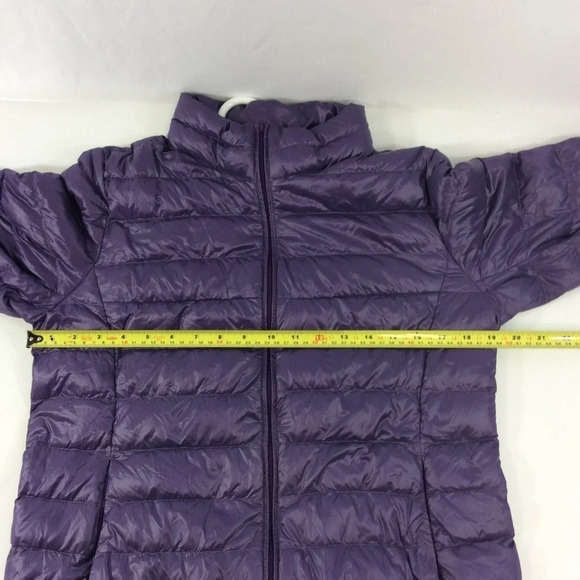 Uniqlo Women’s Winter Puffer Jacket  W/Pockets - Picture 7 of 8